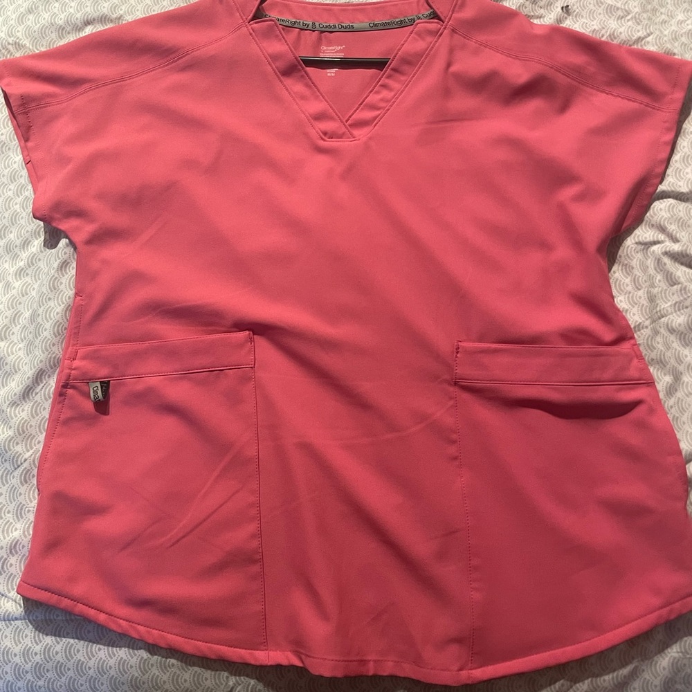 climate right cuddle duds scrub top